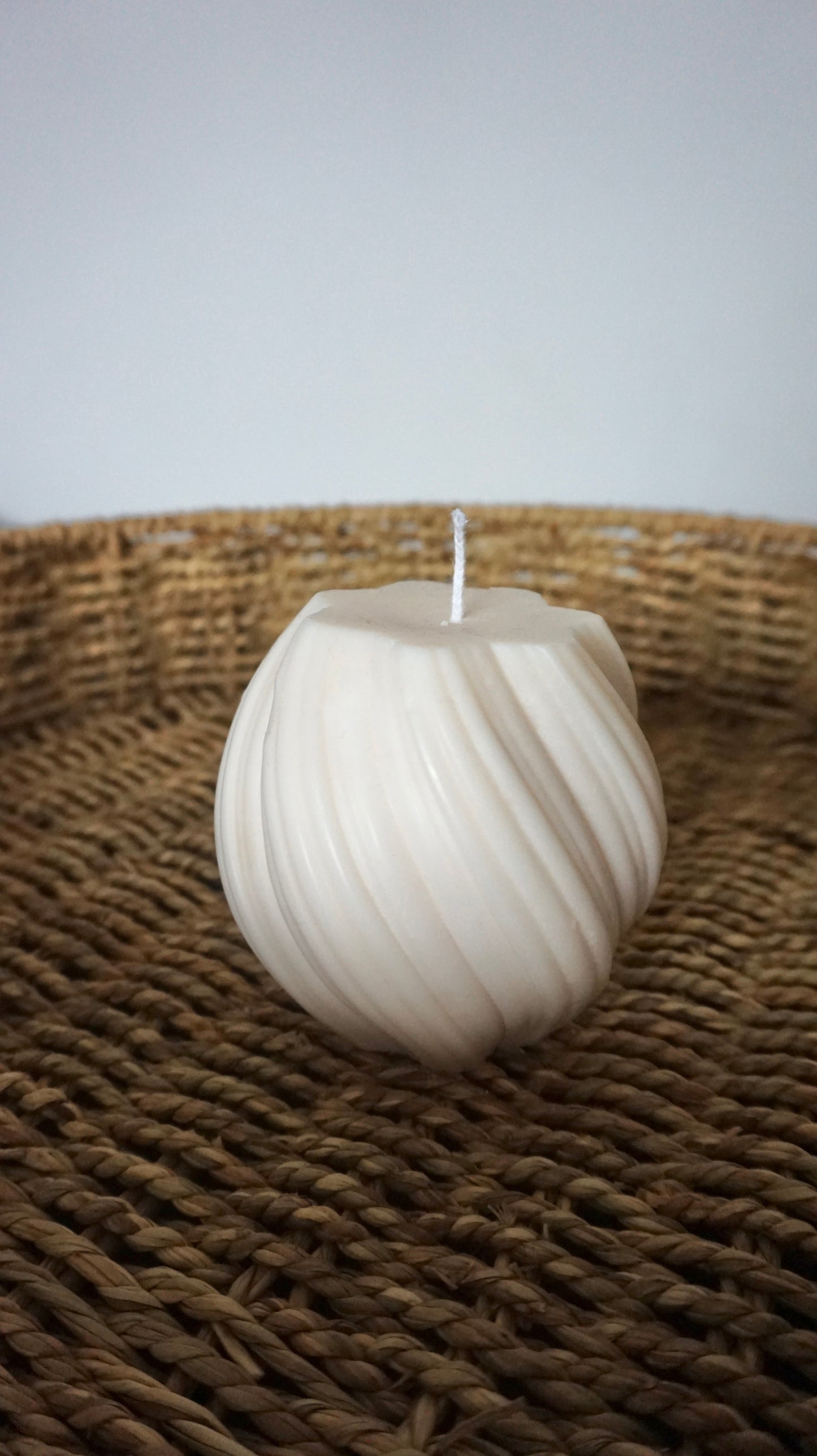 Large Swirl Candle